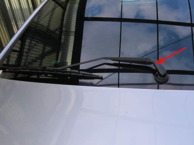 レガシィB4ワイパーアーム後