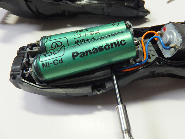 PANASONIC製シェーバーES6013P-A電池交換