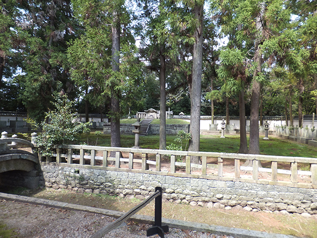 真宗高田派本山専修寺「御廟」